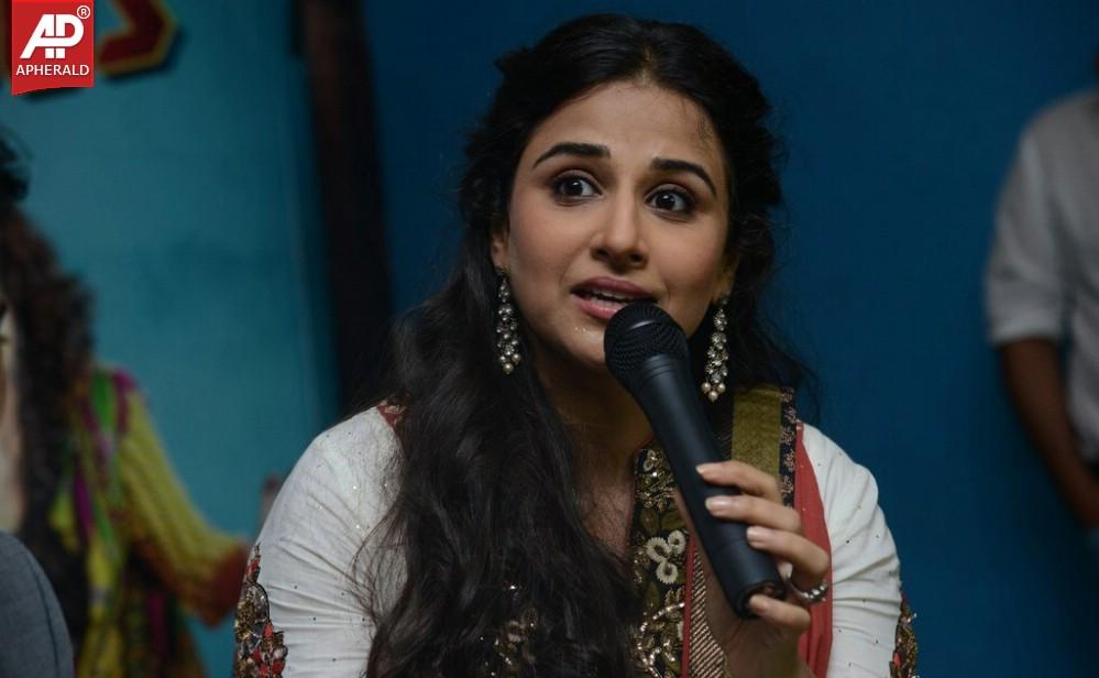 Bobby Jasoos Movie Press Meet Photos