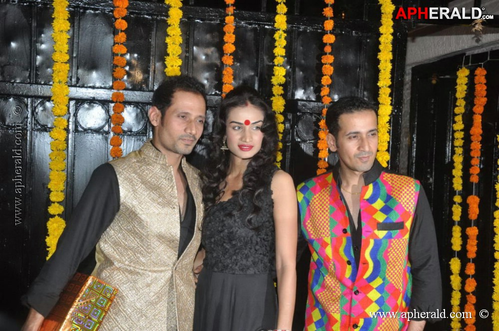 Bolly at Ekta Kapoor Diwali Celebs