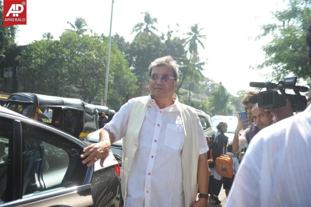 Bolly Celebs at Ravi Chopra Funeral