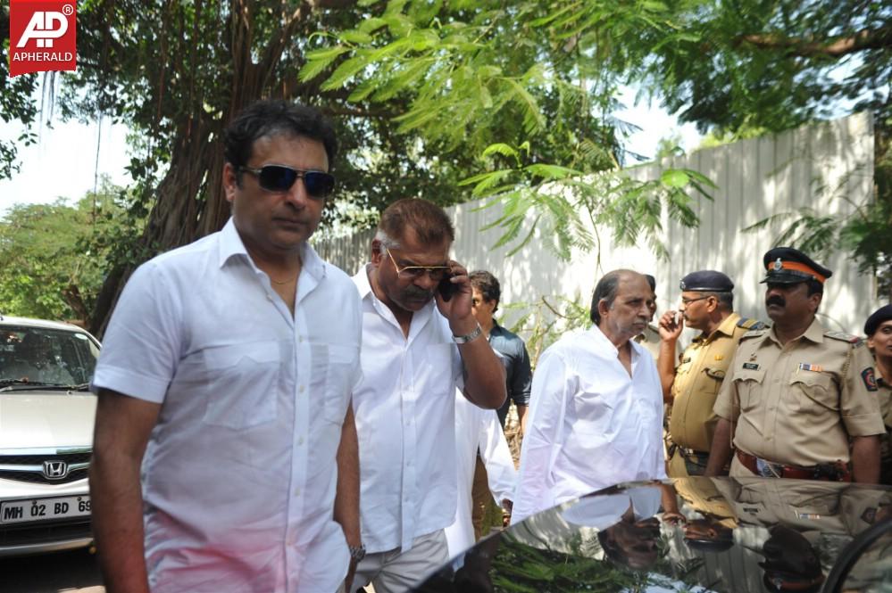 Bolly Celebs at Ravi Chopra Funeral