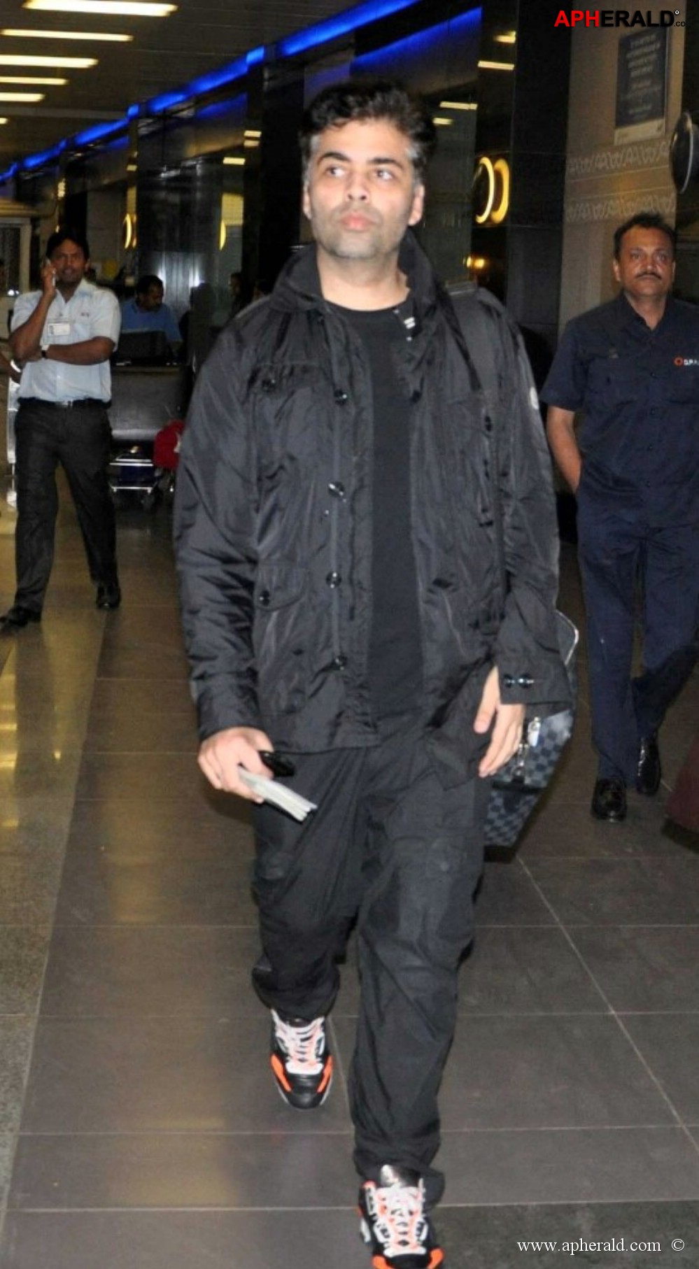 Bolly Celebs Snapped at Airport