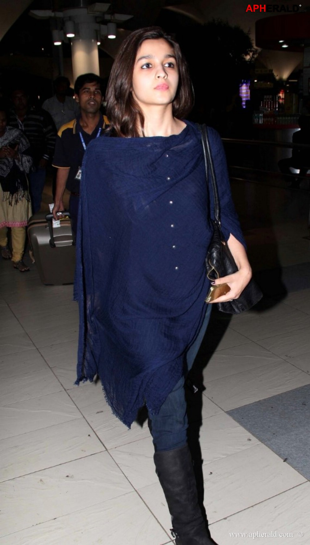Bolly Celebs Snapped at Airport