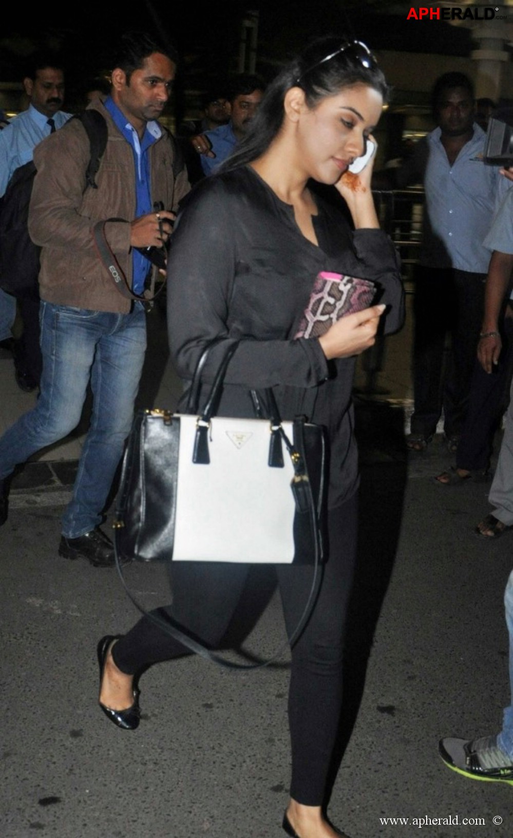 Bolly Celebs Snapped at Airport