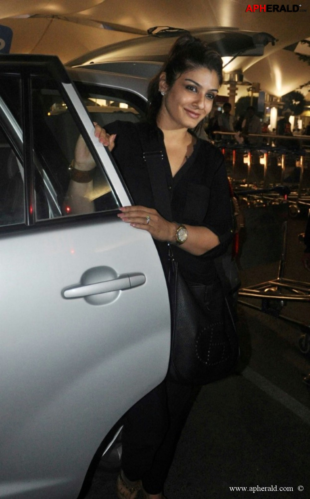 Bolly Celebs Snapped at Airport