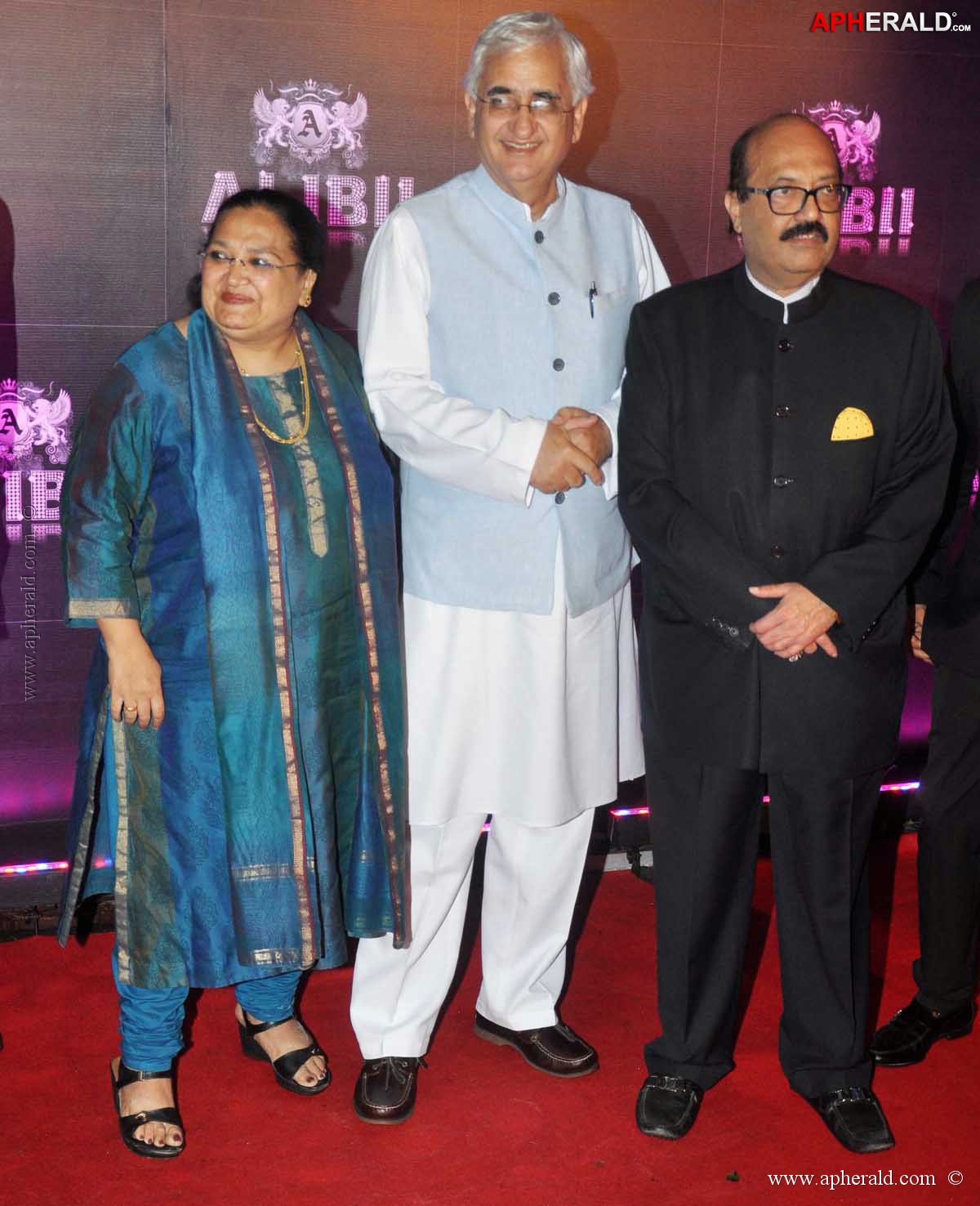 Bollywood Stars At Launch Of Club Alibi