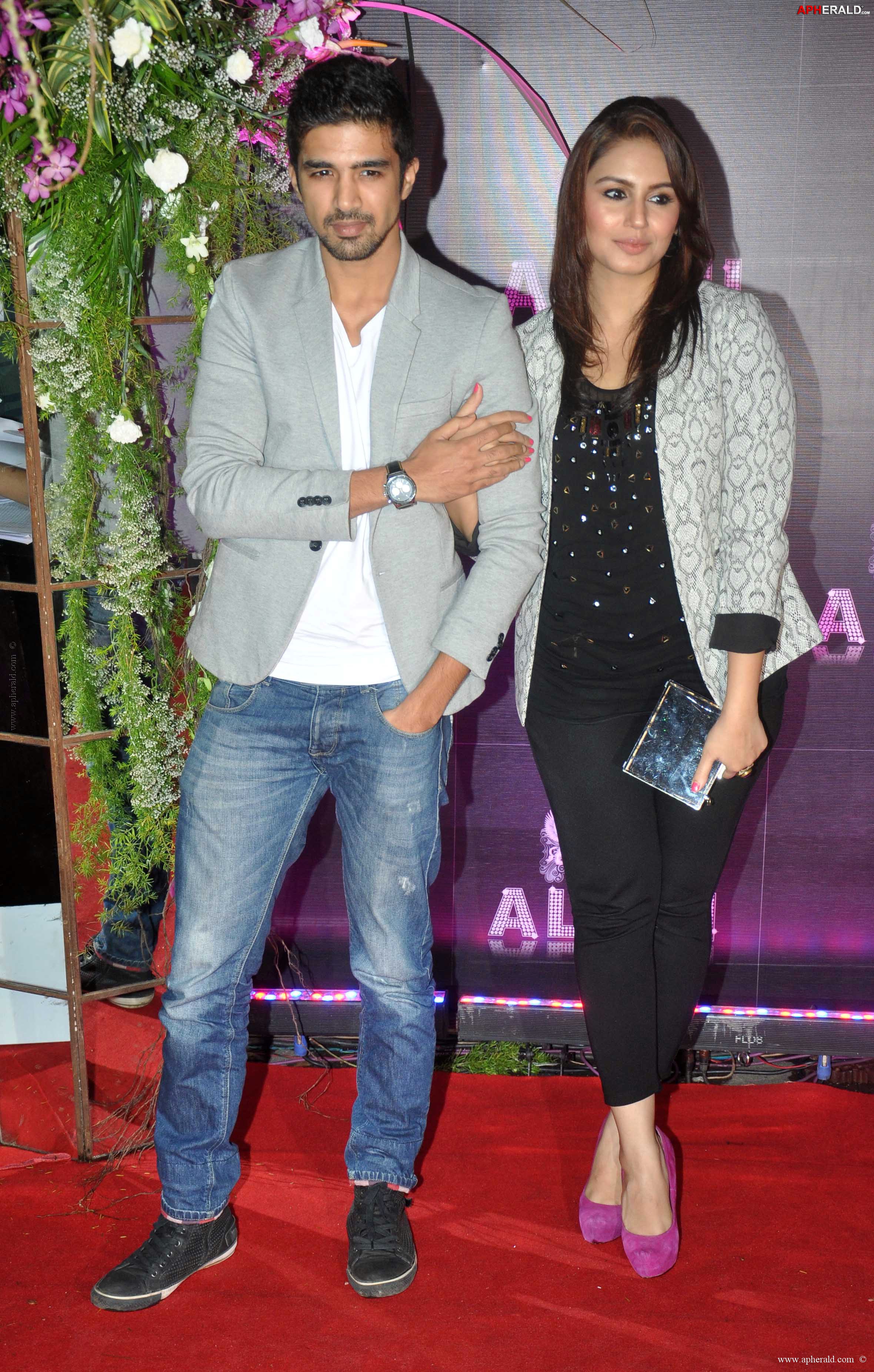 Bollywood Stars At Launch Of Club Alibi