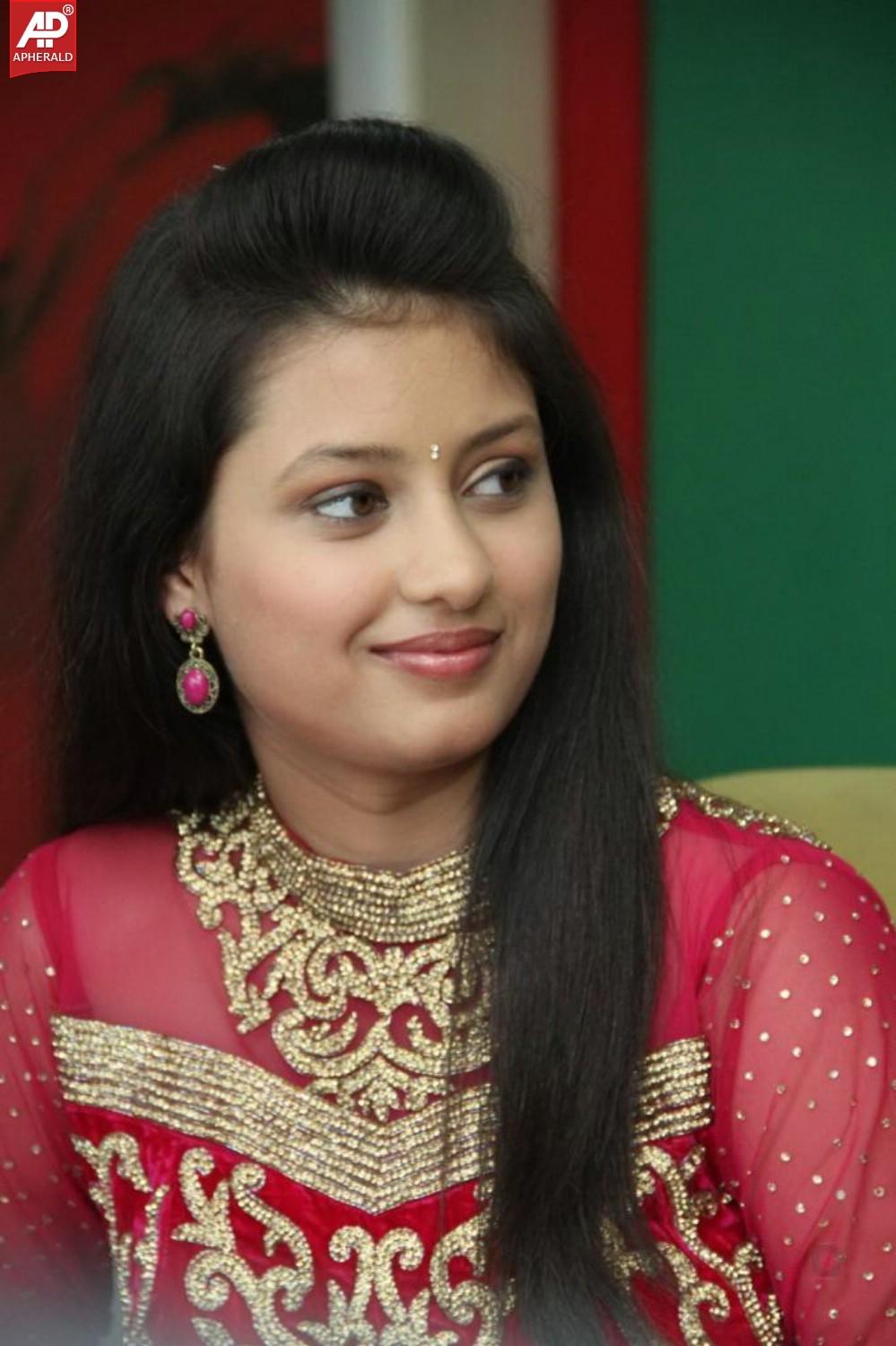 Boy Meets Girl Tholiprema Katha Team at Radio Mirchi