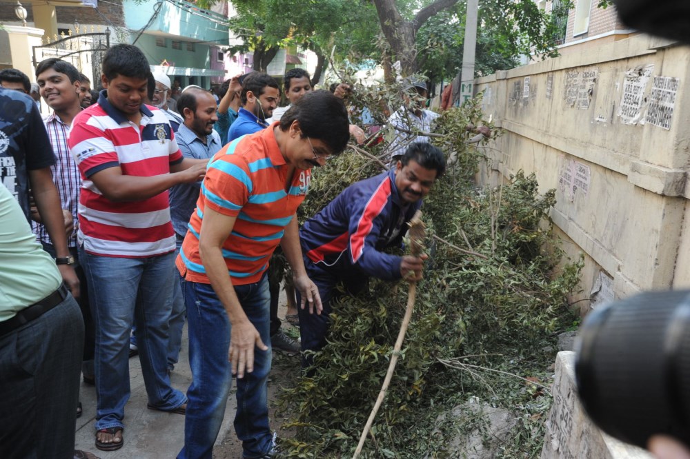 Boyapati Srinu participated in Swachh Bharat