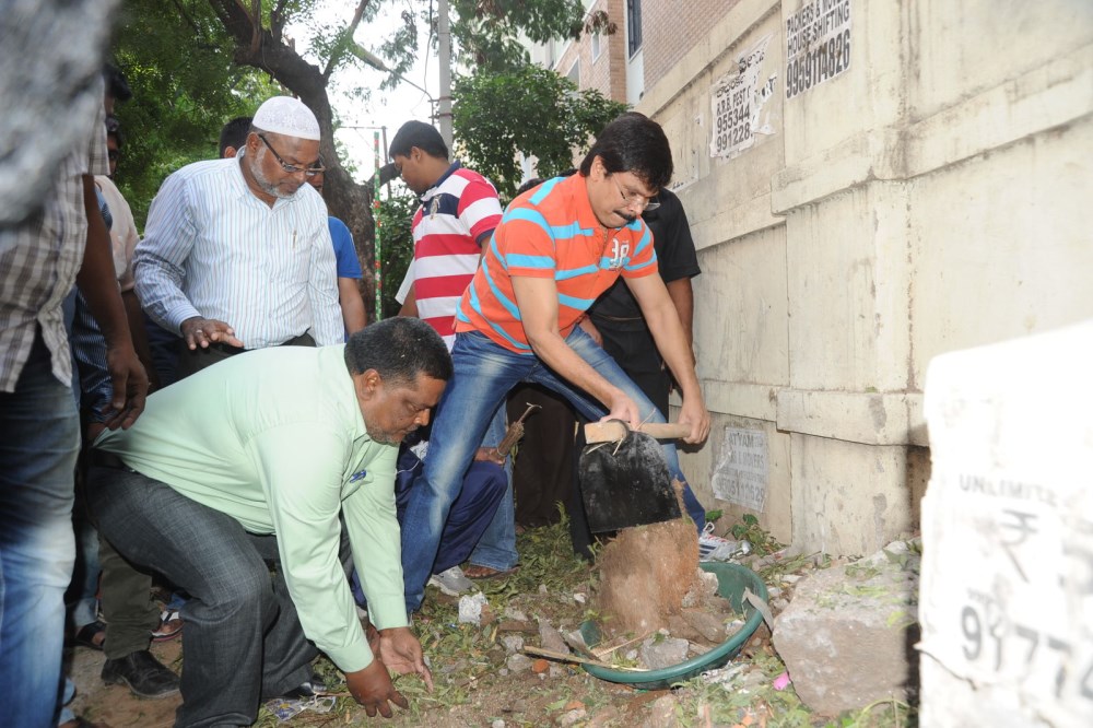 Boyapati Srinu participated in Swachh Bharat