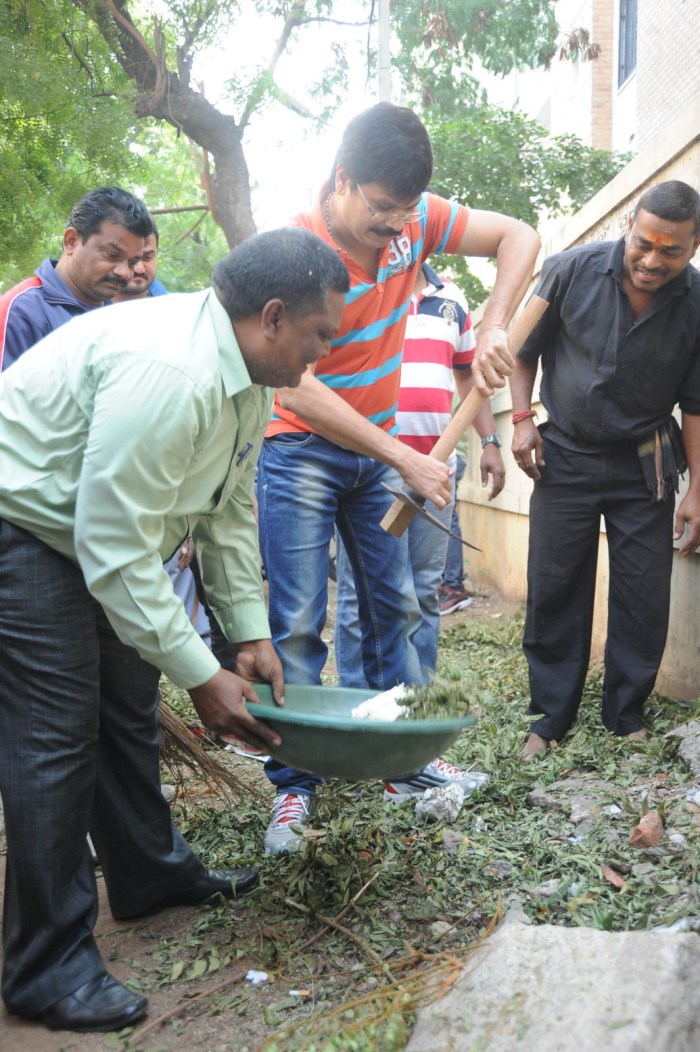 Boyapati Srinu participated in Swachh Bharat