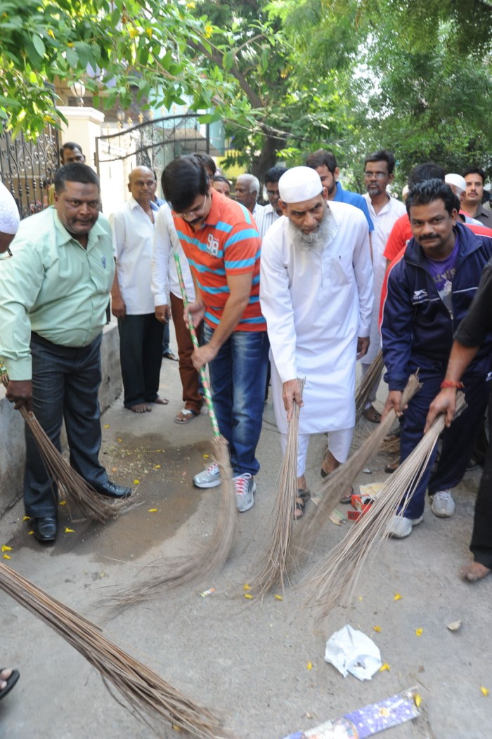 Boyapati Srinu participated in Swachh Bharat