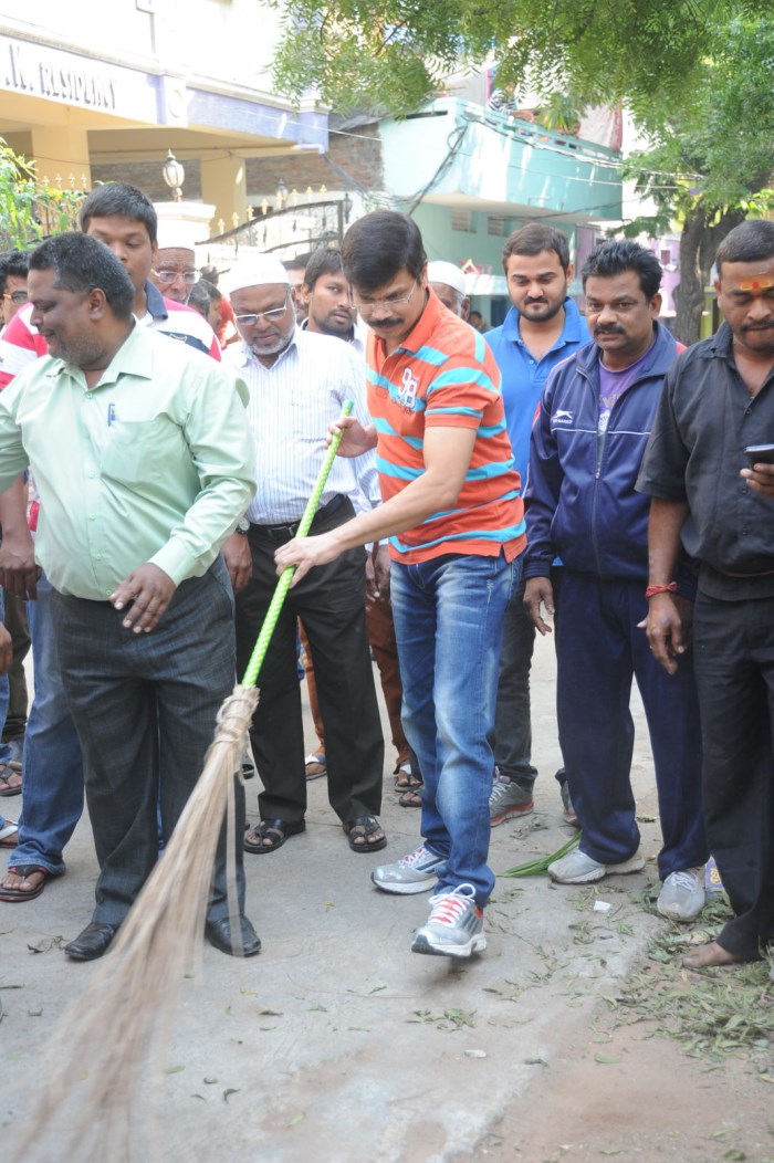 Boyapati Srinu participated in Swachh Bharat