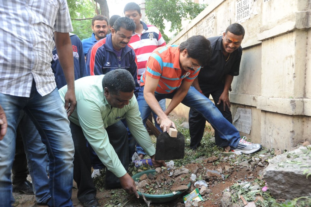 Boyapati Srinu participated in Swachh Bharat