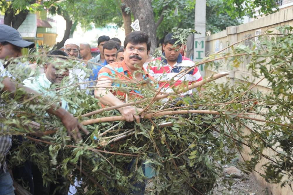 Boyapati Srinu participated in Swachh Bharat