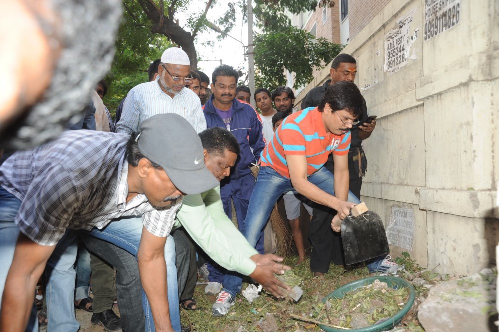 Boyapati Srinu participated in Swachh Bharat