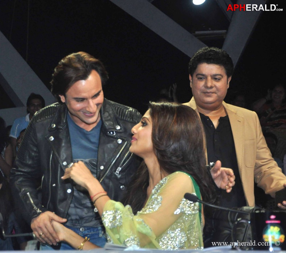 Bullett Raja Movie Promotions at Nach Baliye 6