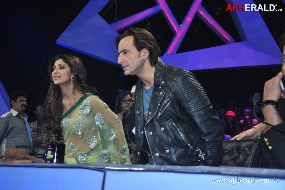 Bullett Raja Movie Promotions at Nach Baliye 6