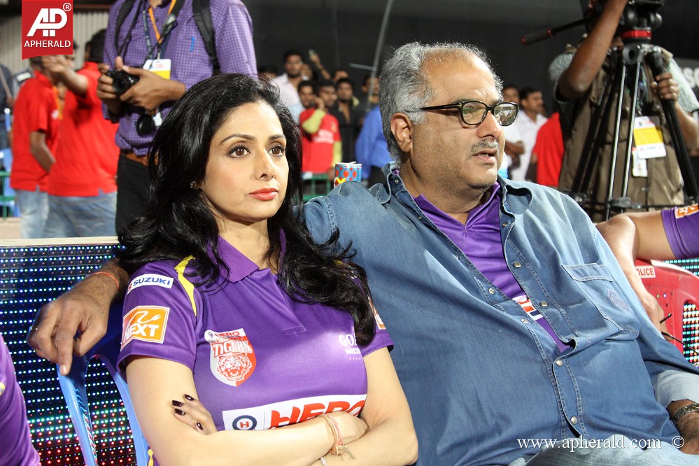 CCL 4 Karnataka Bulldozers Vs Bengal Tigers Photos