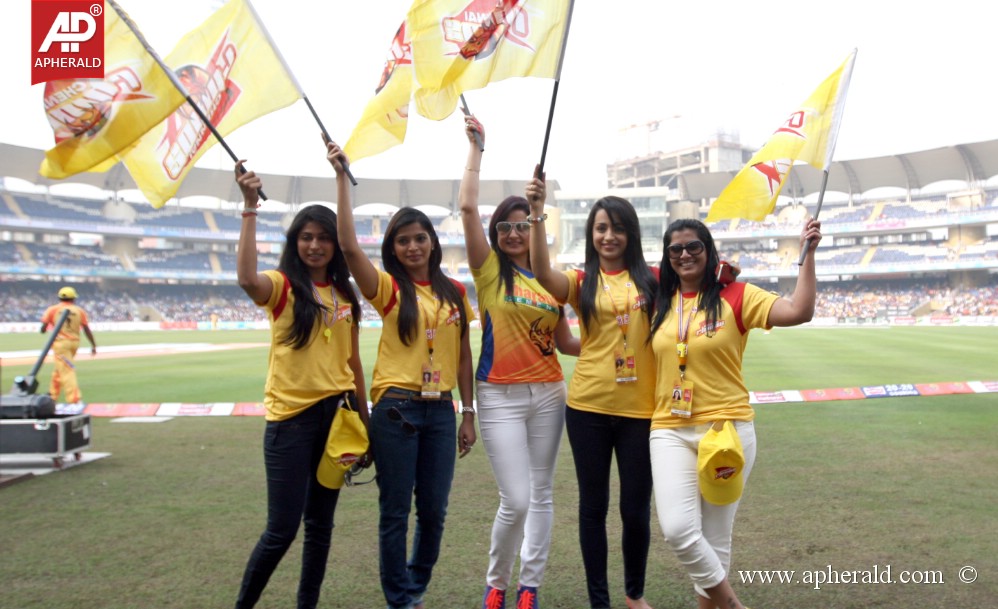CCL 4 Mumbai Heroes Vs Chennai Rhinos Photos 1