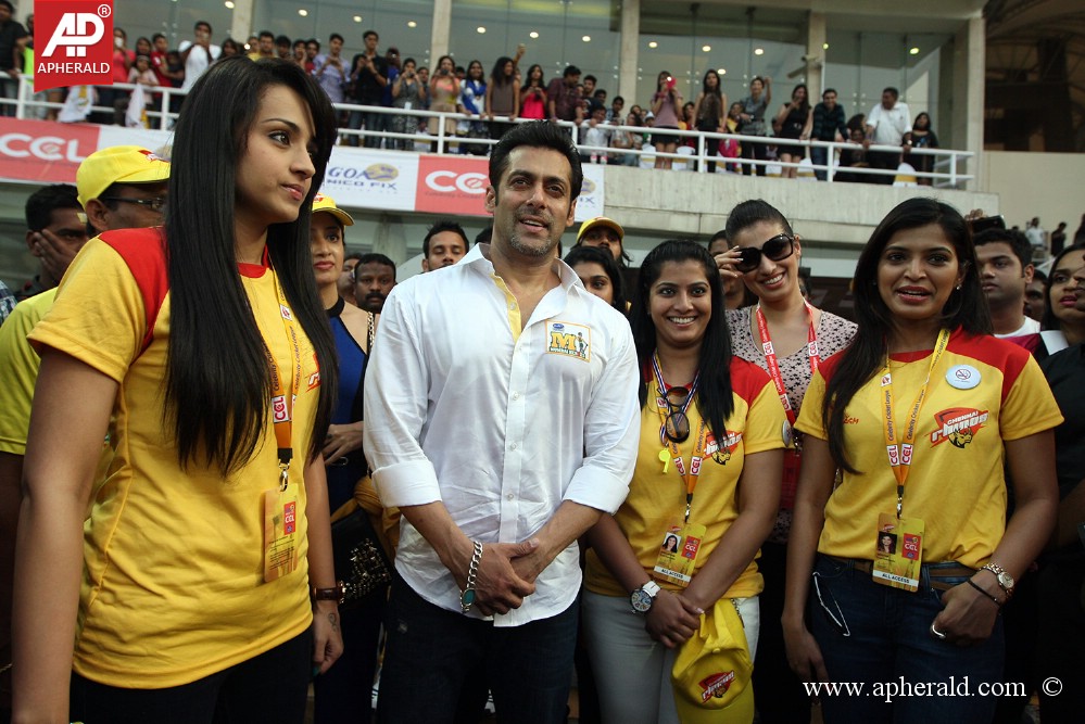 CCL 4 Mumbai Heroes Vs Chennai Rhinos Photos 1
