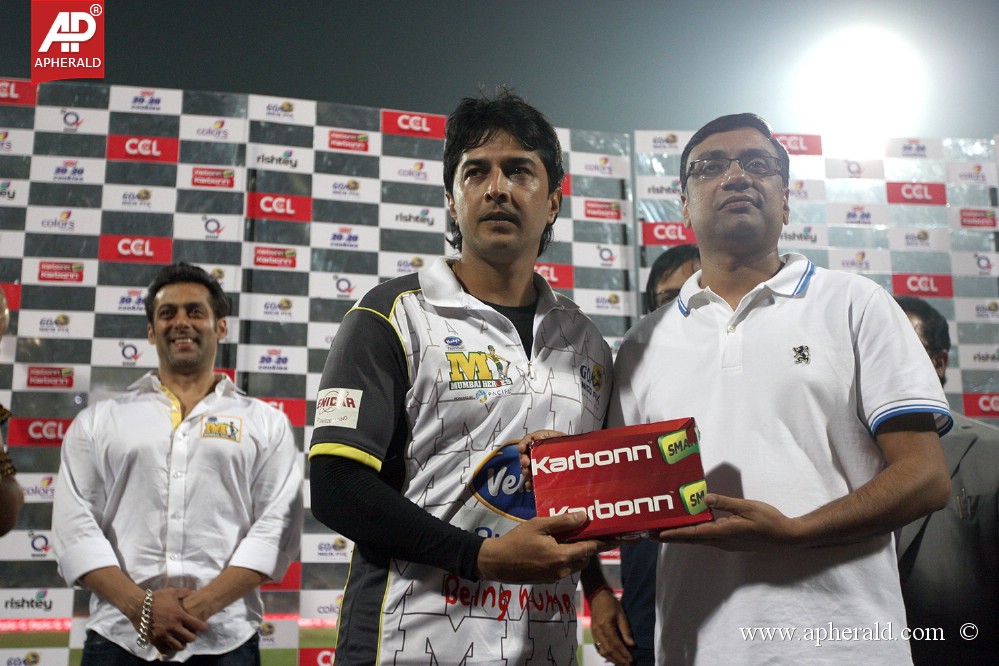 CCL 4 Mumbai Heroes Vs Chennai Rhinos Photos 1