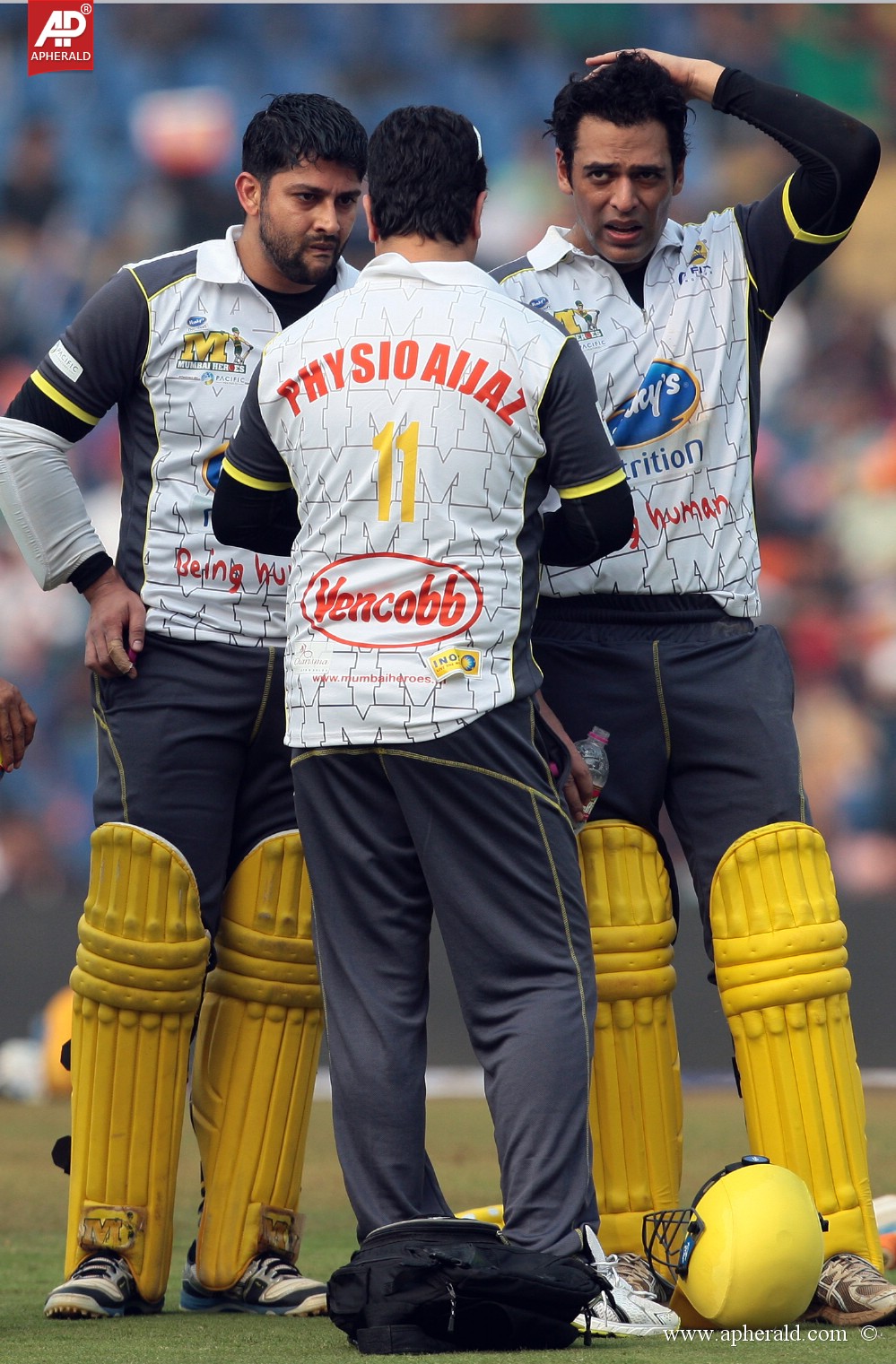CCL 4 Mumbai Heroes Vs Chennai Rhinos Photos 1