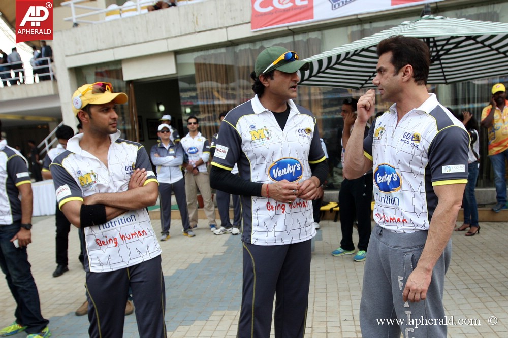 CCL 4 Mumbai Heroes Vs Chennai Rhinos Photos 1