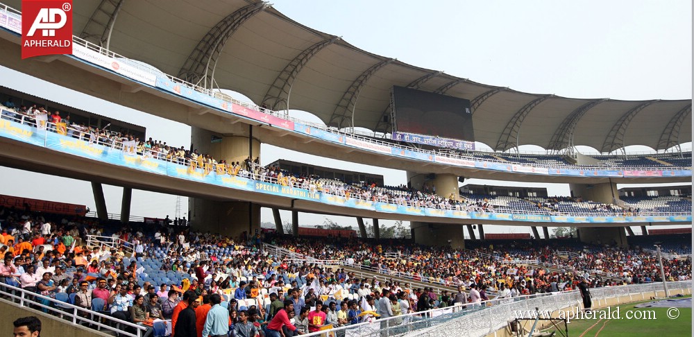 CCL 4 Mumbai Heroes Vs Chennai Rhinos Photos 1