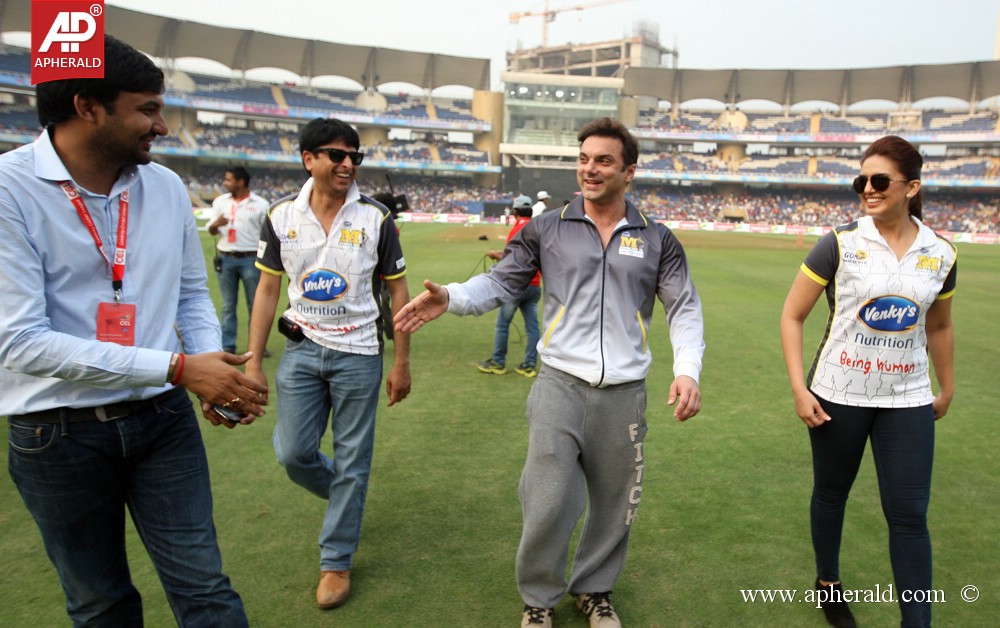 CCL 4 Mumbai Heroes Vs Chennai Rhinos Photos 1