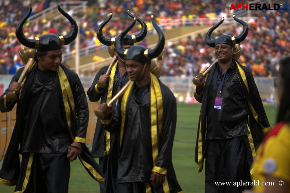 CCL 4 Mumbai Heroes Vs Chennai Rhinos Photos