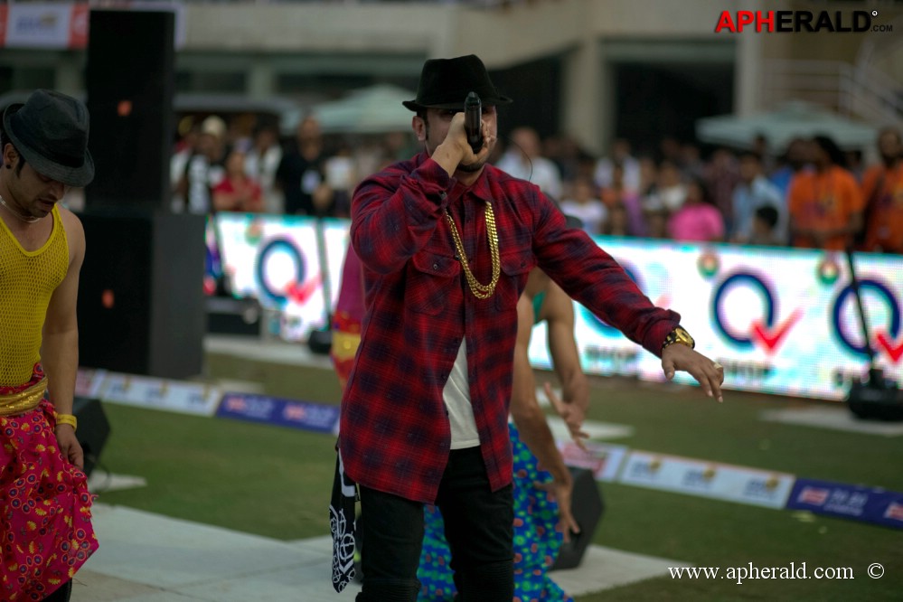 CCL 4 Mumbai Heroes Vs Chennai Rhinos Photos