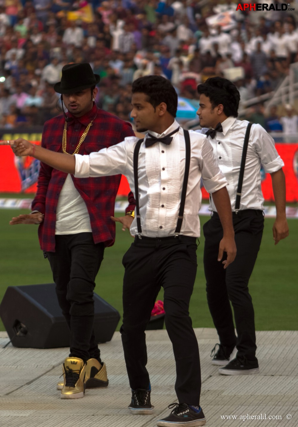 CCL 4 Mumbai Heroes Vs Chennai Rhinos Photos