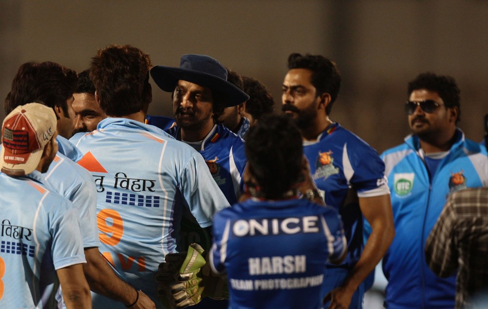 CCL 5  Karnataka Bulldozers Vs Bhojpuri Dabanggs Match