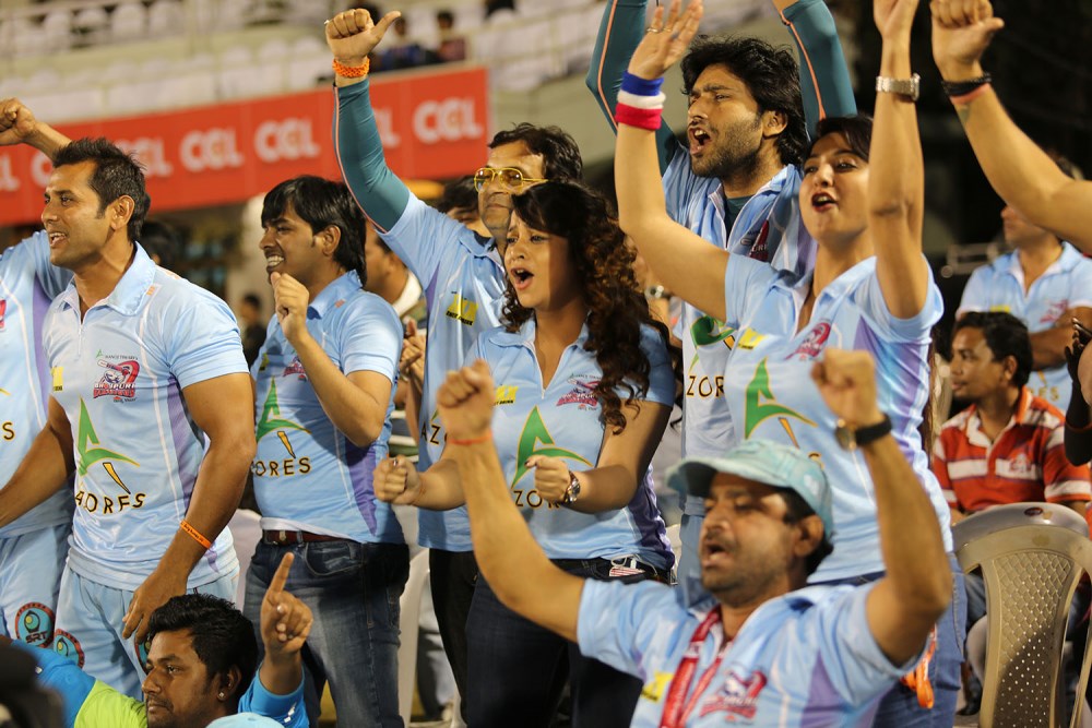 CCL 5  Karnataka Bulldozers Vs Bhojpuri Dabanggs Match