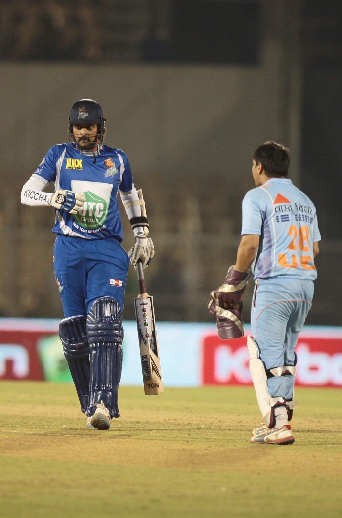 CCL 5  Karnataka Bulldozers Vs Bhojpuri Dabanggs Match