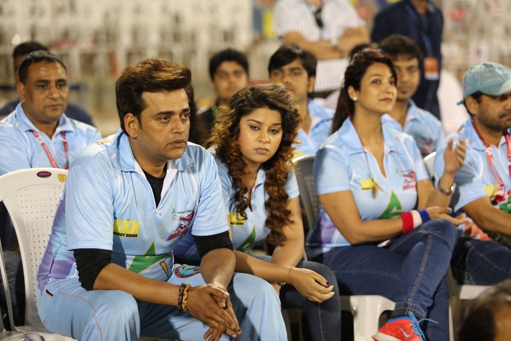 CCL 5  Karnataka Bulldozers Vs Bhojpuri Dabanggs Match