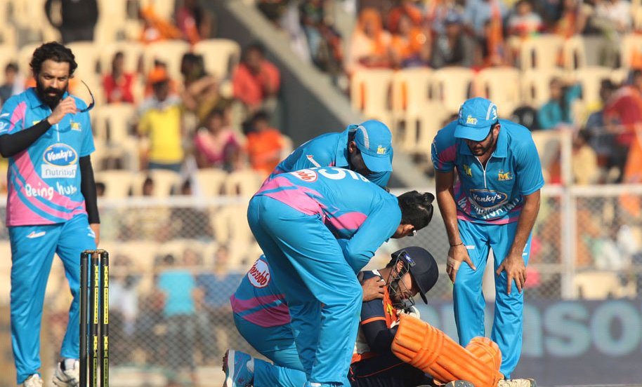 CCL 5 Mumbai Heroes Vs Veer Marathi Match