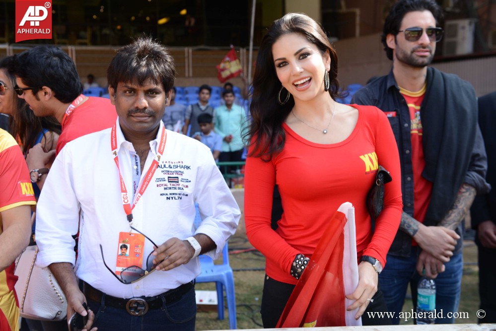 CCL4 Telugu Warriors Stills