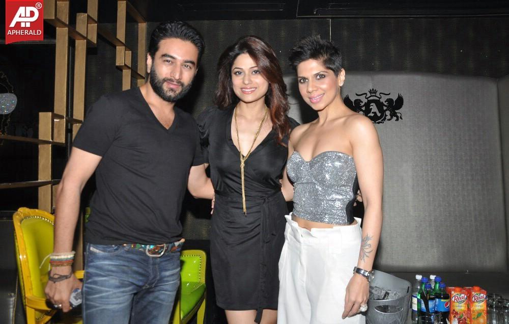 Celebration at Club Alibii as Trio DJ Act creates frenzy