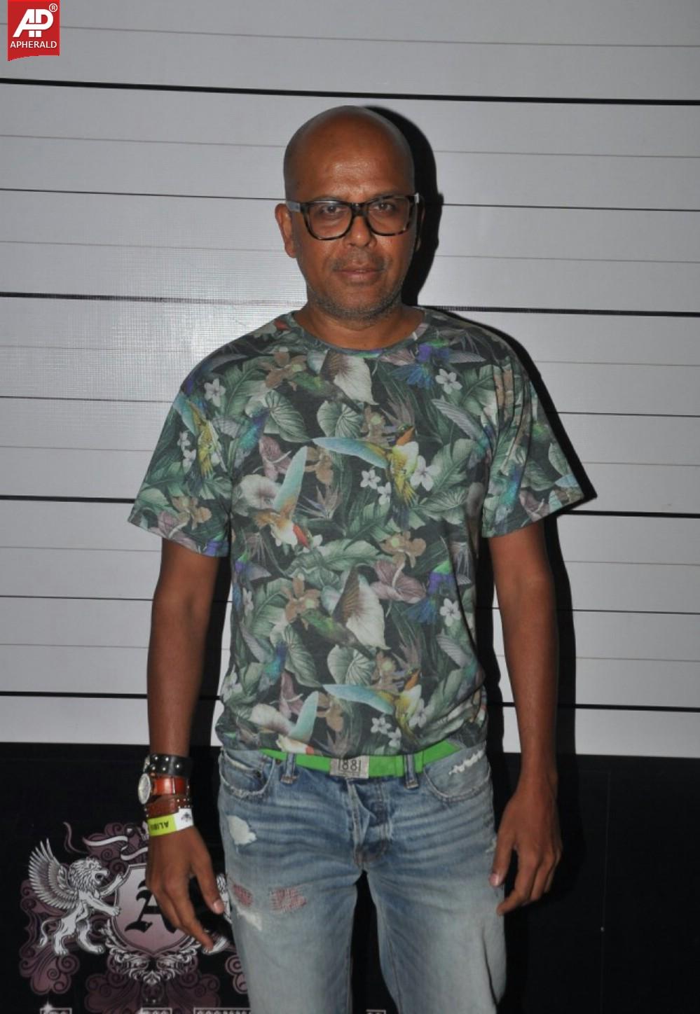 Celebration at Club Alibii as Trio DJ Act creates frenzy