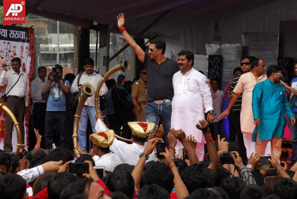 Celebrities at Dahi Handi 2014 Celebrations