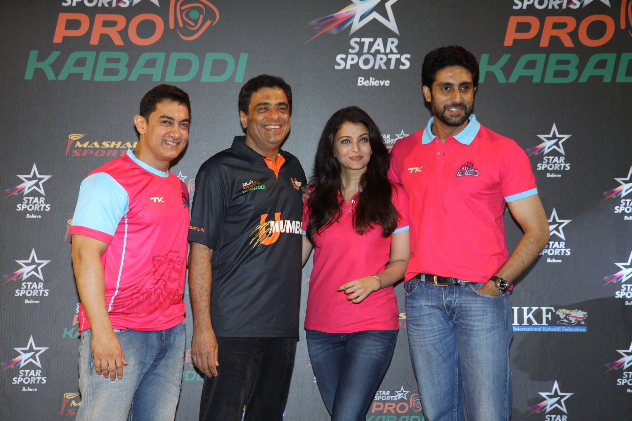 Celebrities At PRO Kabbadi League Match