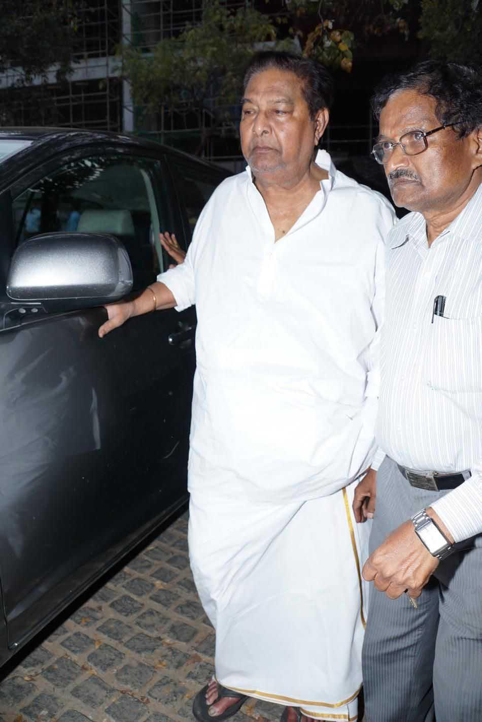 Celebrities Pay Condolences To Ramanaidu