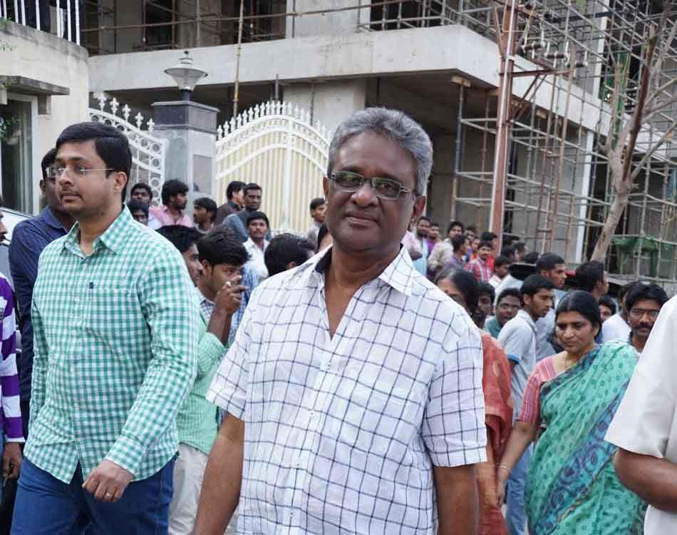 Celebrities Pay Condolences To Ramanaidu