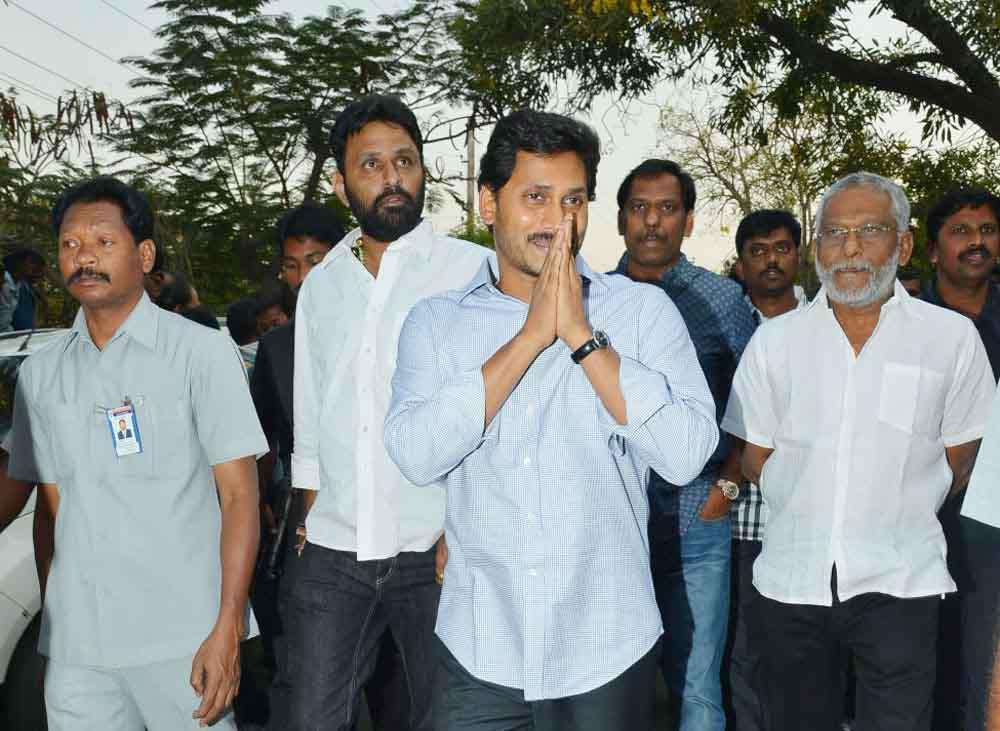 Celebrities Pay Condolences To Ramanaidu