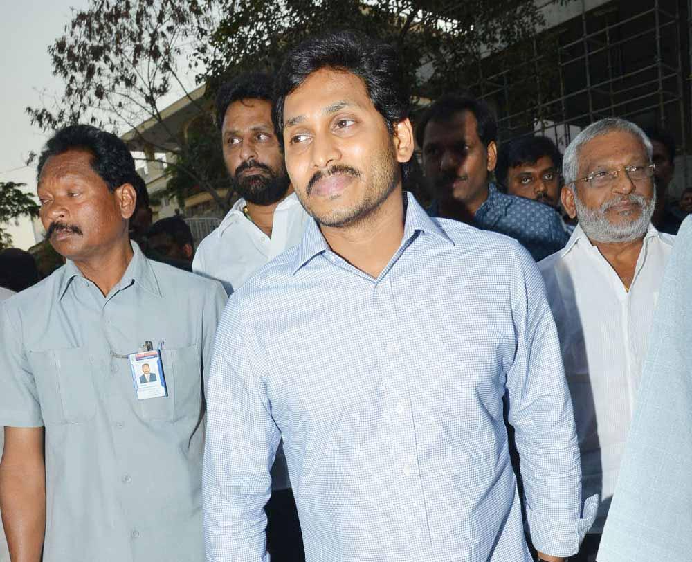 Celebrities Pay Condolences To Ramanaidu