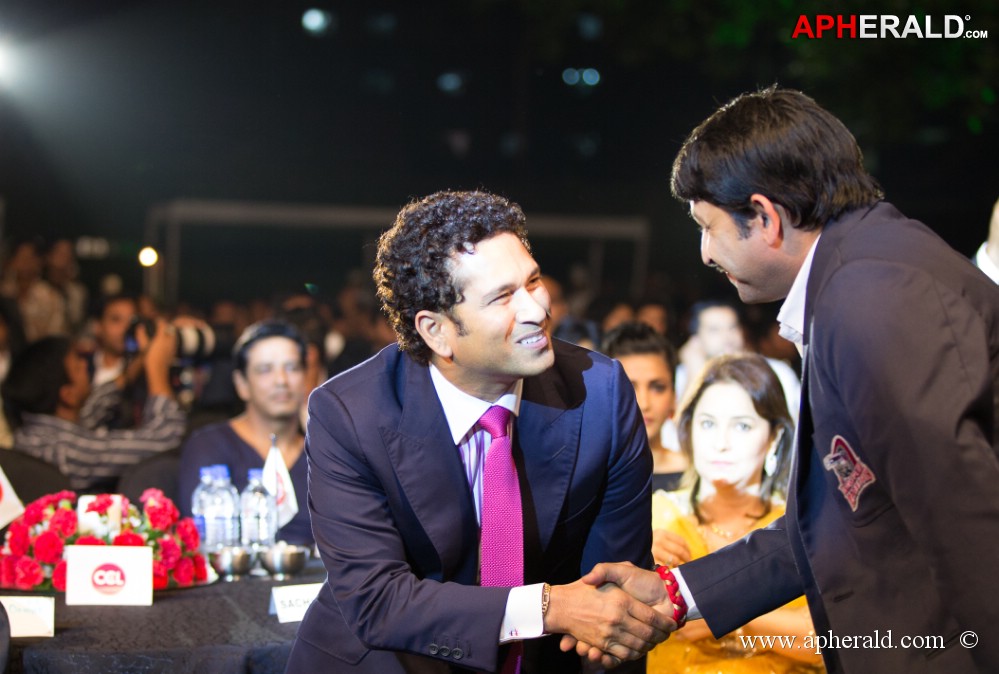 celebrity cricket league 4 launch by sachin