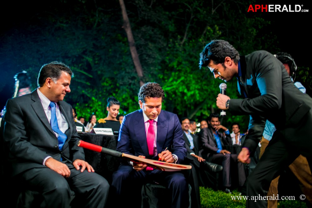 celebrity cricket league 4 launch by sachin