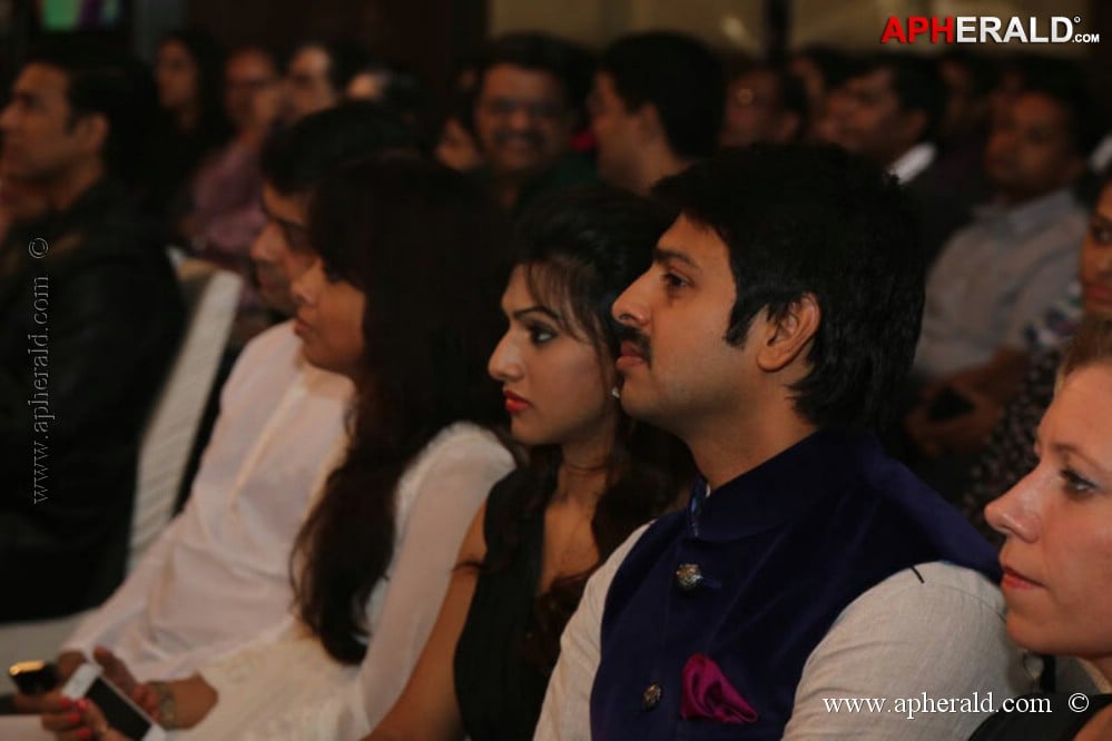 Celebs at Audi Ritz Icon Awards 2013 Photos 1