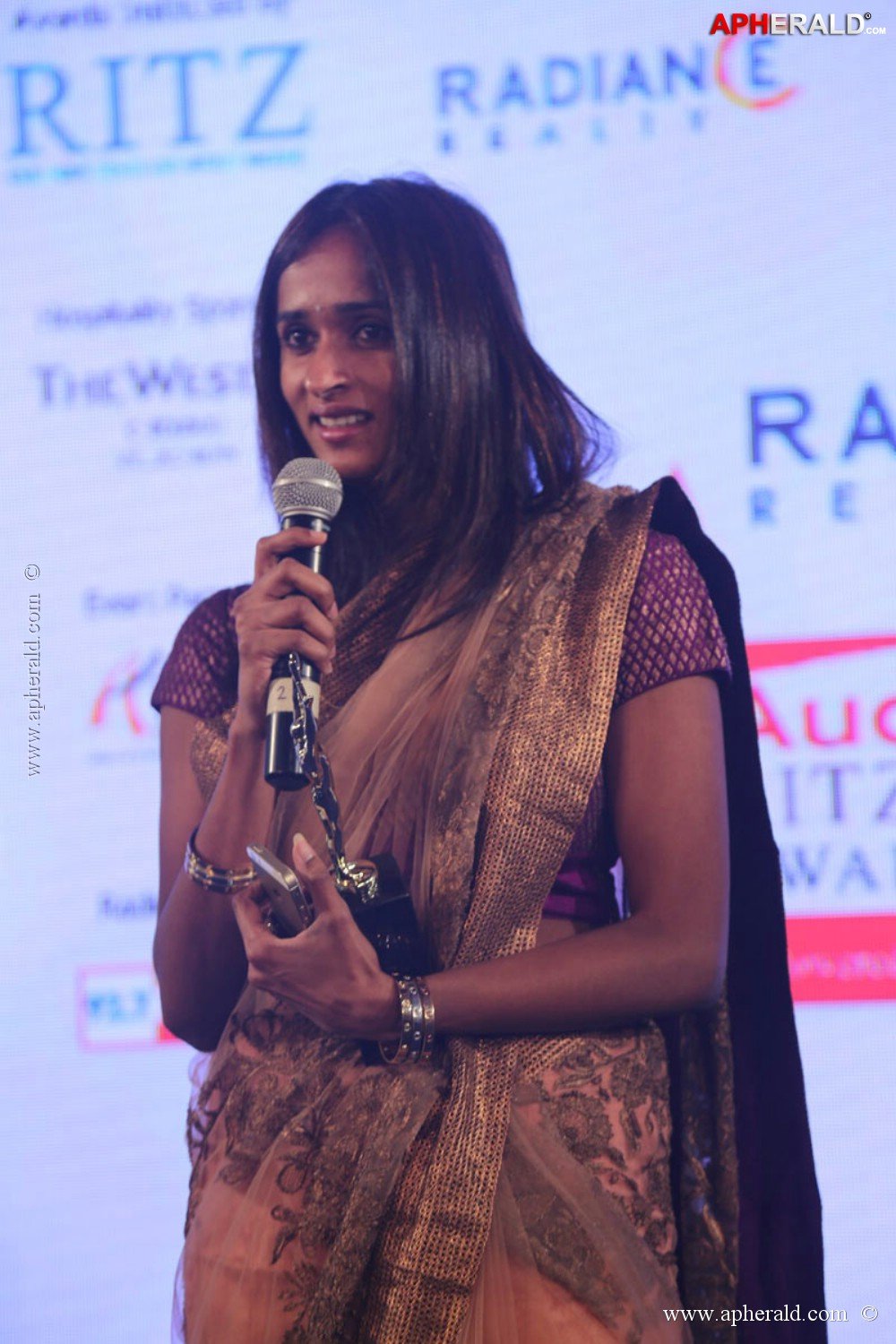 Celebs at Audi Ritz Icon Awards 2013 Photos 1